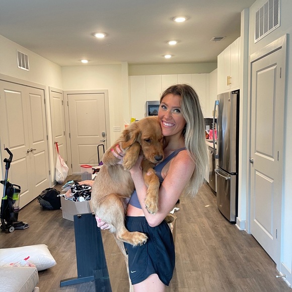 Meet your Posher, Shannon - Picture 2 of 6